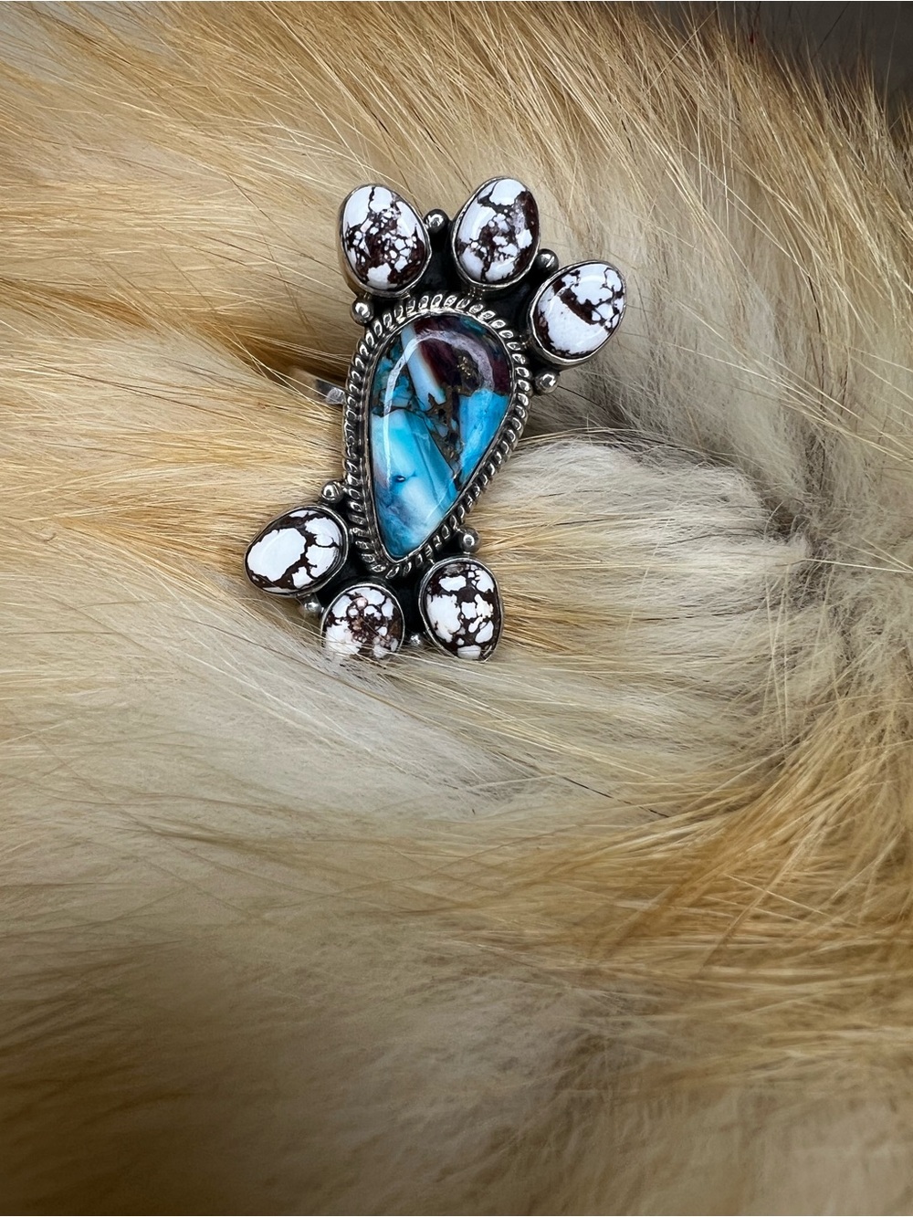 🩵🩵 Genuine Turquoise Golden Hills & White Buffalo Sterling Silver Teardrop Ring🩵